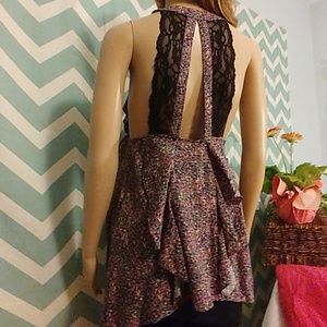 BCBGeneration ruffle and lace sleeveless Sz L